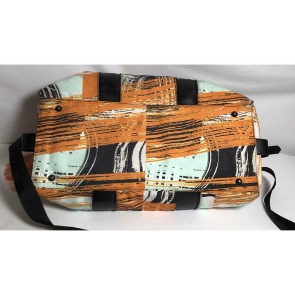 L.A.M.B. LAMB BY GWEN STEFANI FOR LIFE GYM BAG - Picture 7 of 9